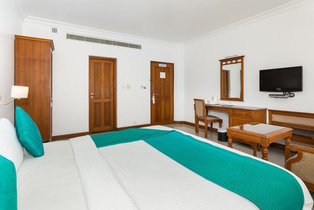 The Avenue Center Hotel Коччи Экстерьер фото