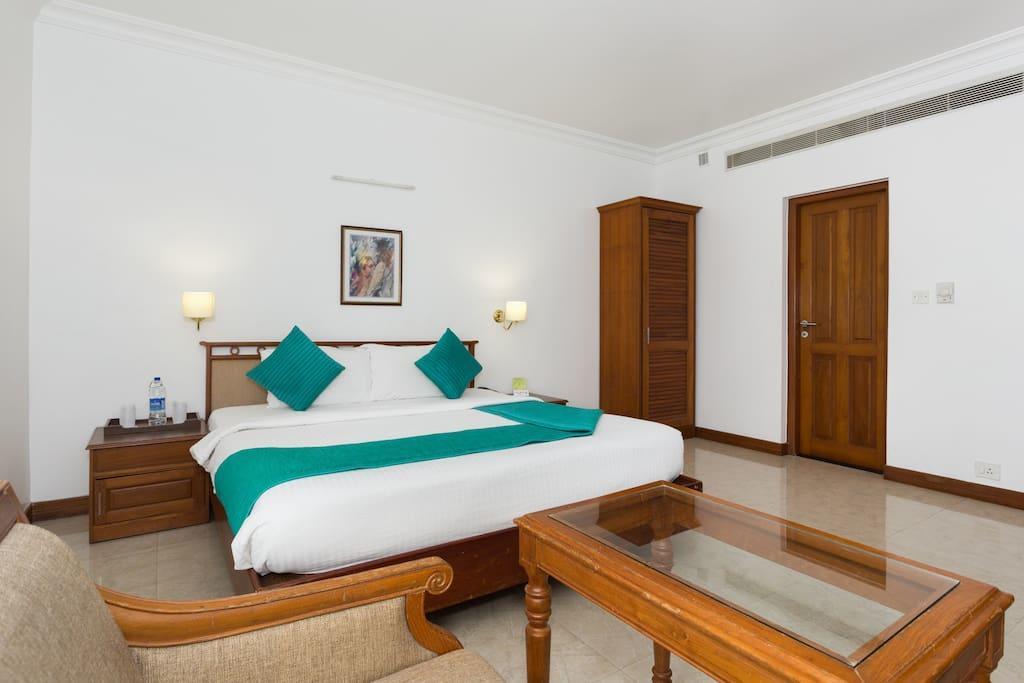 The Avenue Center Hotel Коччи Экстерьер фото