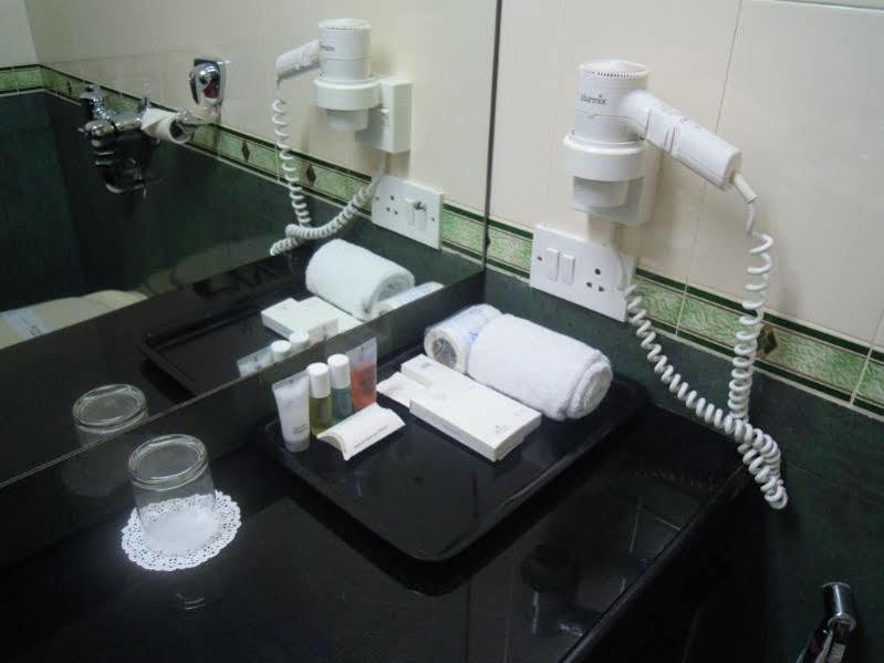 The Avenue Center Hotel Коччи Экстерьер фото