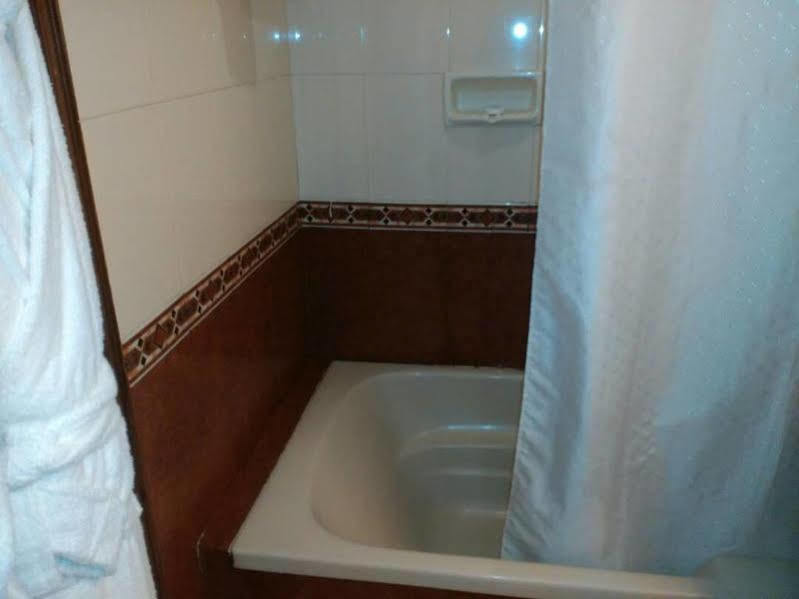 The Avenue Center Hotel Коччи Экстерьер фото