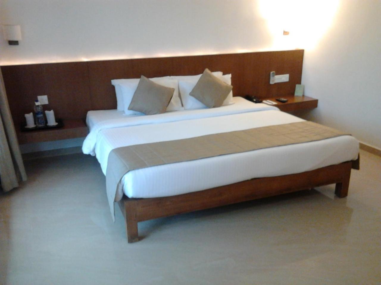 The Avenue Center Hotel Коччи Экстерьер фото